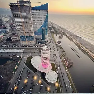Апартаменты Gq On First Line, Батуми
